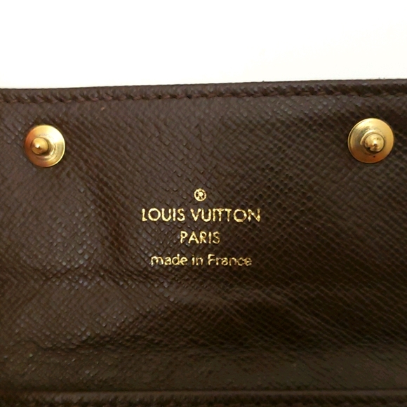 Authentic Louis Vuitton Mini Lin 4 Key Holder - Picture 4 of 12